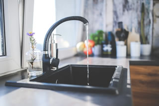 Drink tap water Drink tap water