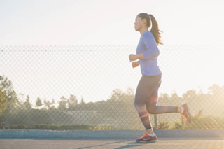 lady running in the morning lady running in the morning
