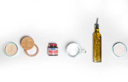 Yeast and other kitchen things used in skincare